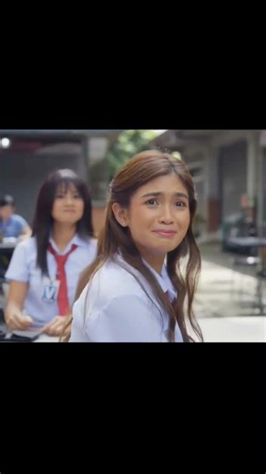 The way he looks at her😩🤌🏻 The rain in España #pdrama #kdrama #shorts