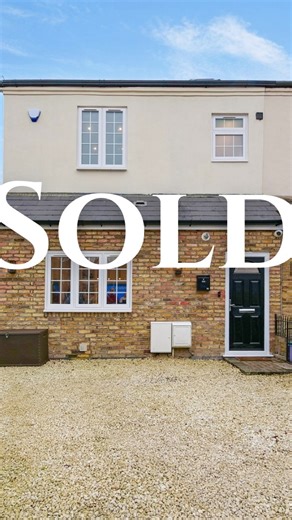 𝗣𝗶𝗲𝗿𝗿𝗲 𝗟𝘂𝘅𝗲 🥇𝐋𝐮𝐱𝐮𝐫𝐲 𝐑𝐞𝐚𝐥 𝐄𝐬𝐭𝐚𝐭𝐞 𝐁𝐫𝐨𝐤𝐞𝐫 on Instagram: "SOLD!!! @pierreluxerealestate I have now completed on Worple Road, and will be completing shortly 🥂 - International Buyer - 11 Viewings - 2 Offers -Unsuccessful with 2 previous agents 𝐋𝐨𝐜𝐚𝐭𝐢𝐨𝐧 - 𝐖𝐢𝐦𝐛𝐥𝐞𝐝𝐨𝐧, 𝐑𝐚𝐲𝐧𝐞𝐬 𝐏𝐚𝐫𝐤 📍 3 Bedroom | 2 Bathroom Worple Road is a luxurious smart home located in the suburban area of West Wimbledon, and it is bordered in the South by Raynes Park and in t