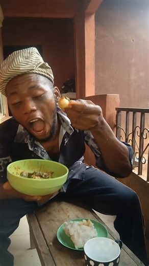 wht kind of food is this?? 😬 #duet #comdeymemes #comedyfilms #shorts #comedyskits