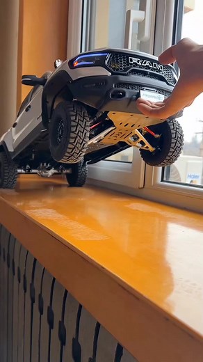 Explore the Unreal Suspension of RC RAM 1500