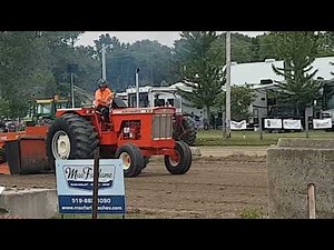 allis Chalmers d21 pulling