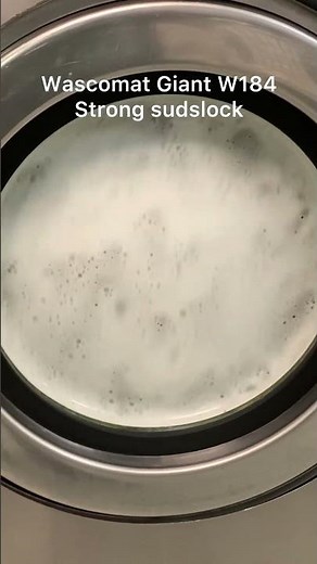 Wascomat Giant W184 Commercial washer Strong sudslock