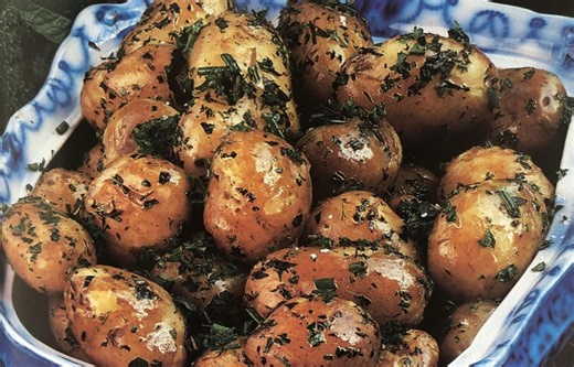 Buttered New Potatoes with Parsley, Mint and Chives