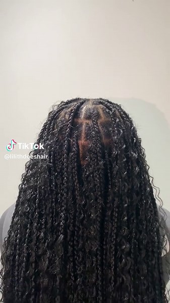 Stylish Medium Boho Braids for a Chic Look