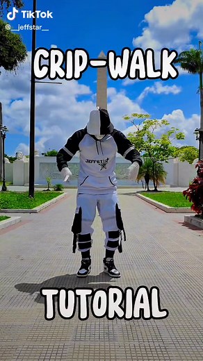 Vídeo de Jeffstar (@__jeffstar__) relacionado con «c walk»