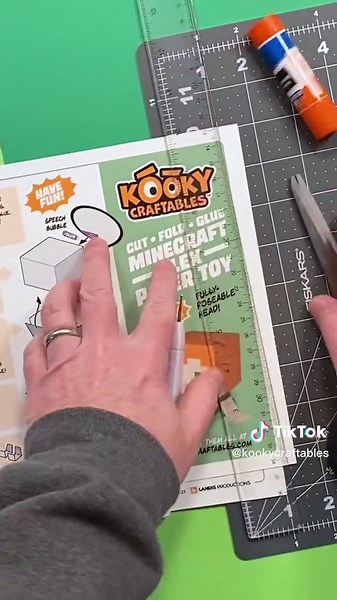Kooky Craftables (@kookycraftables) - DIY Minecraft Alex Papercraft Tutorial - Part 1