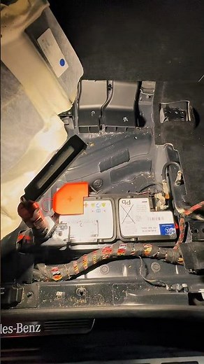 Mercedes-Benz GLS battery replacement #automobile #carfix #mechanic
