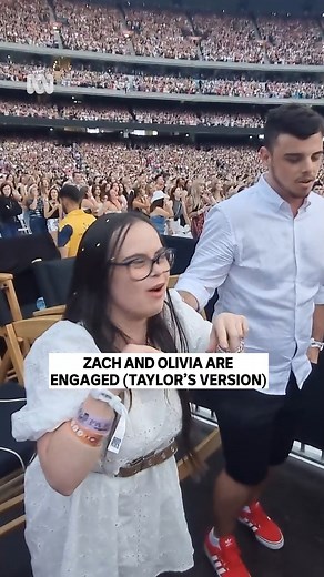 759K views · 13K reactions | Literally sobbing, this is too much ❤️ #BetterDateThanNever | ABC iview | Facebook