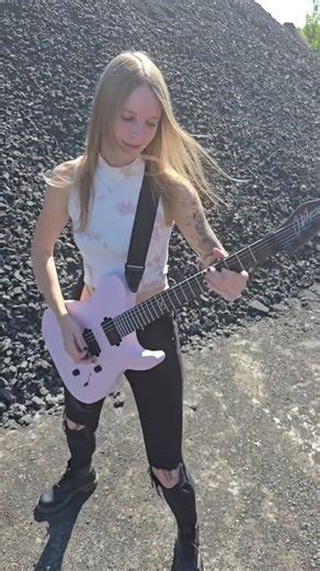 System Of A Down - Toxicity (Guitar cover by Annika Jaschke) | Metal Covers Community