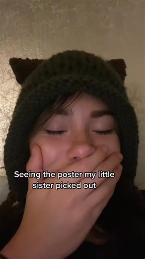 995.#greenscreen jump scare. | Katelyn Ernst