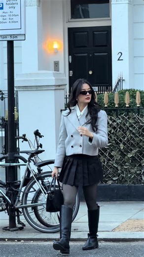 Walking through the streets of London.🇬🇧✨ #LondonStreets #London #CityStroll #LondonLife