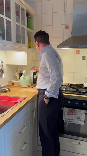 #srpskizet vs Teska pitanja od ranog jutra.🍻 Cevapi ili plieskavica, pecenje ili meso ispod saca... Napisi mi u komentarima tvoj izbor. #serbianfood #cevapi #pljeskavica #sarme #beograd #unitalianoabelgrado | Alfonso Pacella