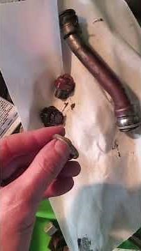 Mack Truck MP7 MP8 MP10 engine - oil filter housing reseal. Common oil leak EPA2018