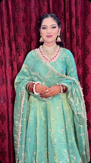 MOONSTYLE STUDIOBATALA on Instagram: "Cute Shagun bride Komal ❣️🧿 Contact for learning 9041746615 ✌️"