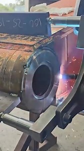 327K views · 4K reactions | Big Excavator Arm & Bucket Restoration! | Cutting Edge Engineering Australia | Facebook