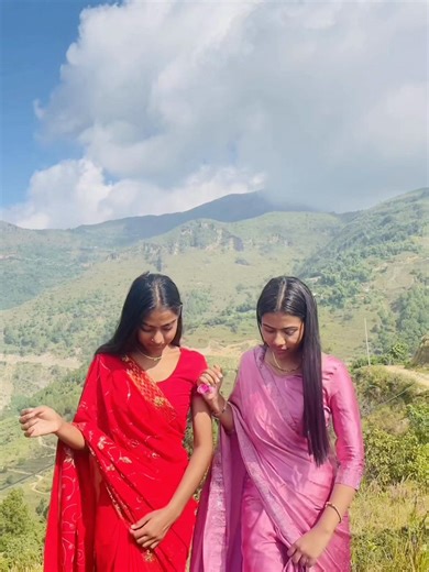 Elegant Sari Styles for Women