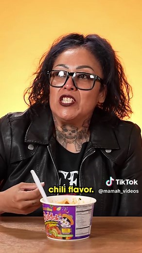 Mexican Moms Try Buldak Noodles - Spicy Reactions 🤣