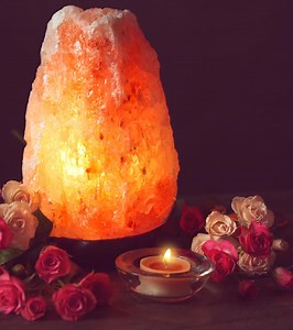 Himalayan Salt Lamp Benefits: 4 Ways To Uplift Mood & Clean Air