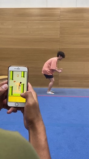 Behind the scenes 😇 I will post the result today on Instagram and tomorrow on tiktok. #flappybird#tutorial#behindthescene