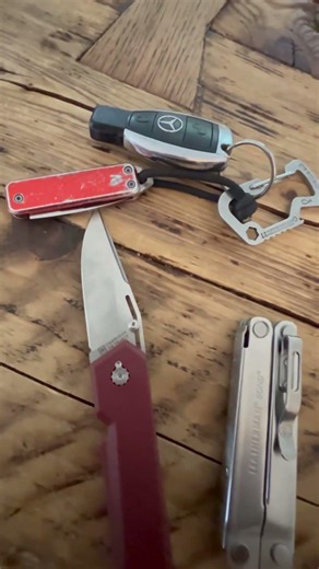 ‪@LeathermanToolGroup‬ tried out my new leatherman pocket clip today with the tb outdoor #pocketdump