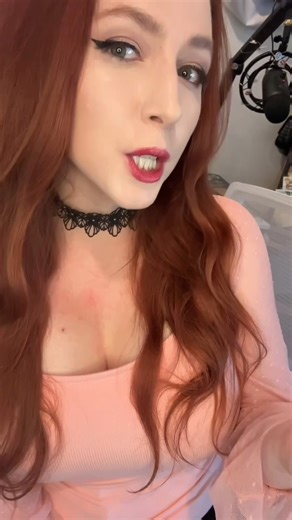 90K views · 412 reactions | Please please please  Doing a crash course on a new animation program in one weekend isn’t as fun as they say it is. . . . . . . #webcomic #animation #animated #comics #comicstrip #sabrinacarpenter #comicartist | The RedDot | Facebook