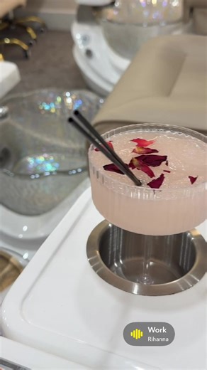 Renee Red Johnson (@reneeredjohnson)’s videos with original sound - Renee Red Johnson