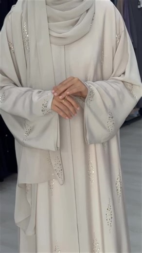 Abaya Sharqiaa | Sopan tapi tetap fashionable. That balance — susah nak dapat, tapi abaya ni dapat. Website : sharqiaa.my Whatsapp : 0199198118 📍Lembah... | Instagram