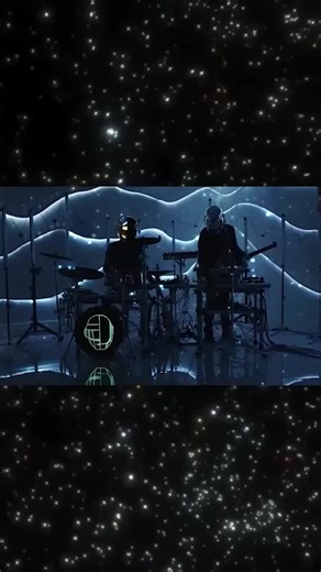 Is there a secret track hidden in Tron Legacy by Jay-Z? Let’s find out! #tronlegacy #tron #daftpunk #jayz #soundtrack