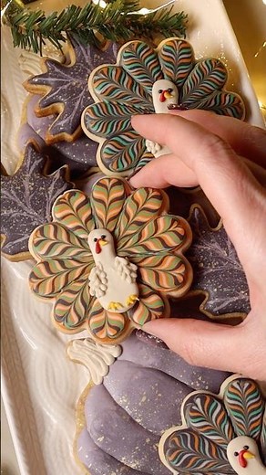 Cute turkey cookies decorated with wet on wet royal icing 🦃 #sugarcookies