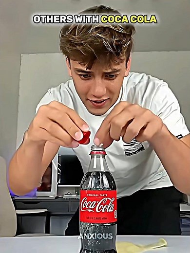 Normal coca cola VS King of coke explosions