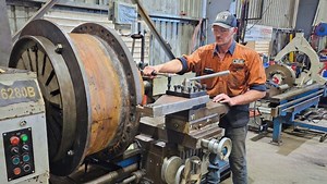 Heavy-duty tool extension for D11 hub