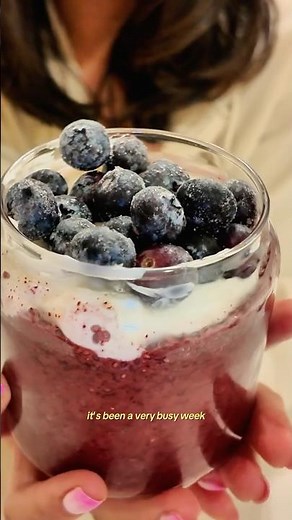 This blueberry chia pudding is so EASY to make #breakfasthacks #easyrecipe