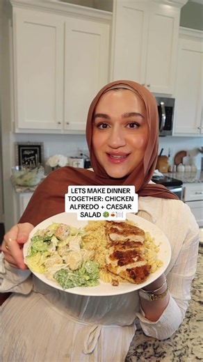 Delicious Chicken Alfredo Recipe with Caesar Salad