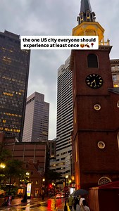 here’s how to spend the perfect day in boston 🌃 📌SAVE THIS itinerary for later! ☕️ start with coffee at grace note (small, cozy, and aesthetic) 🚶‍♀️ walk the freedom trail for a dose of history on cobblestone streets 🛍 shop & wander along newbury street (boutiques, bookshops cafés) 🌳 visit the public garden for swan boats 📚 browse the cutest bookshops ivy-covered corners on beacon hill 🍴 end your day with a lobster roll #fallinnewengland #mustvisitplace #boston #visitboston #travelitinera