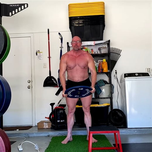 Front Raises Are An Underrated Exercise!