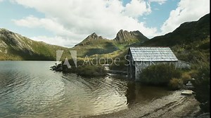 pan of the old boat shed on the shore of dove lake at cradle mt in tasmania