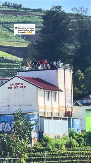 Menikmati Kopi di Nepal Van Java, Magelang