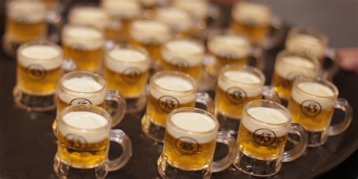 This 2-Ingredient Drink Recipe Is My Favorite Holiday Tradition