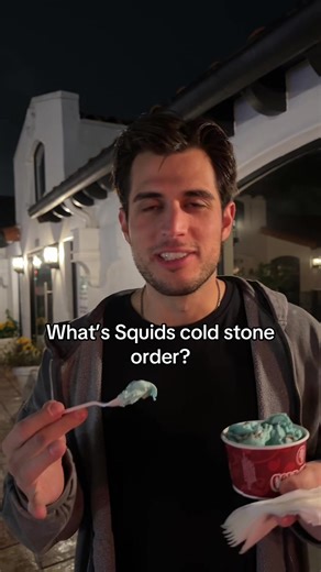 Squid (@squidpakter)’s video of Coldstone Ice Cream