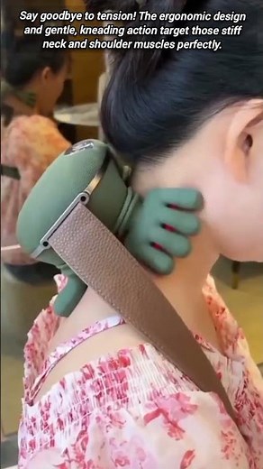 Portable Electric Shoulder Massager Mimics Gentle Hand Kneading.