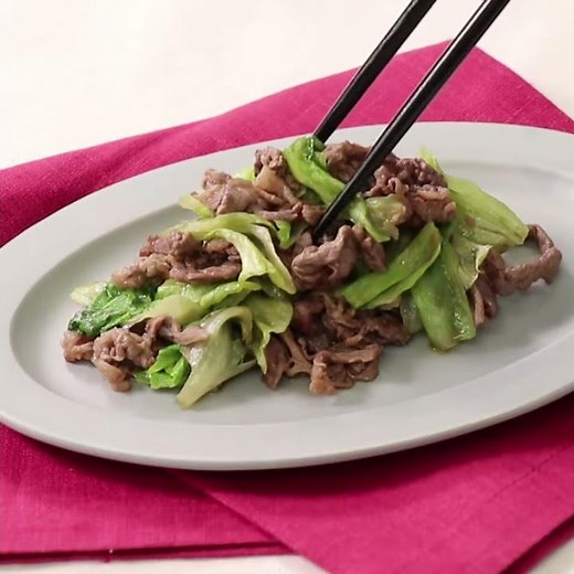 牛肉とレタスのオイスターソース炒め