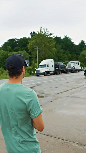 🚛 2007 KENWORTH W900 SCHWALBE STRETCH C15 🚛 Looking for the ultimate hauler? This 2007 Kenworth W900 Schwalbe Stretch with a CAT C15 engine is a powerhouse like no other! 🌟 ✅ Schwalbe Stretch Conversion Hauler ✅ Big Block CAT C15 – 680HP, 2000LB Torque ✅ No DEF Fluid, No DPF – Last Pre-Emission ✅ 10 Speed Fully Automatic Transmission ✅ Only 164K Original Miles ✅ Perfectly Maintained Texas Truck ✅ Stunning White Paint and Luxurious Interior ✅ Seats 7 in Absolute Comfort ✅ Front and Rear Air Su
