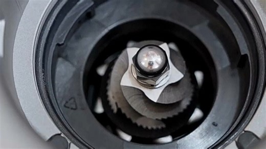 摩卡咖啡机MOKA PRO，可自定义咖啡浓度，颜值高易清洁，家用办公都适用，萃取稳定不苦涩，每天早上一杯香醇咖啡，开启活力一天！