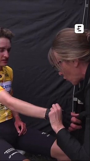 🤣🔥 Quand Paul Seixas a besoin d'aide à la fin de sa course ! #cycling #paulseixas #pogacar
