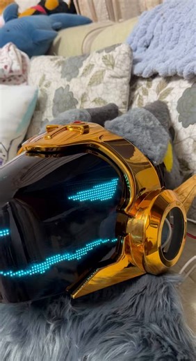 Would you be willing to spend around 2000 USD to purchase such a protogen head?#fursuitcommission #rubyprotogenstudio #protogen #protogens#protogenfursuit#fursuit