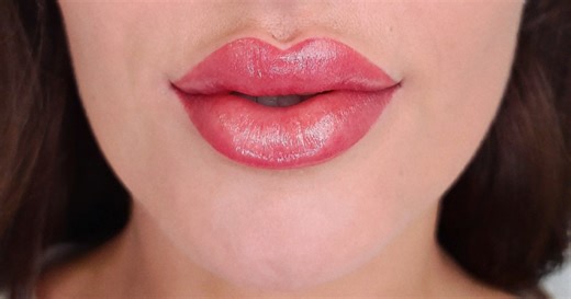Lip Blushing: Airbrushed Aquarelle Lips by Ramona Krusinskiene