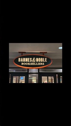 Aphmau searching for home in shelves found in a book store