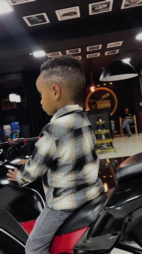 ቁ.1 ከሰሚት ፍርድ ቤት ወረድ ብሎ ፍሬሽ ኮርነር ያለበት ህንፃ ላይ 1ኛ ፎቅ ስልክ- 0963755101 ቁ.2 ቦሌ አምባሳደር ሆቴል 1ኛ ፎቅ ላይ ስልክ-0933023131