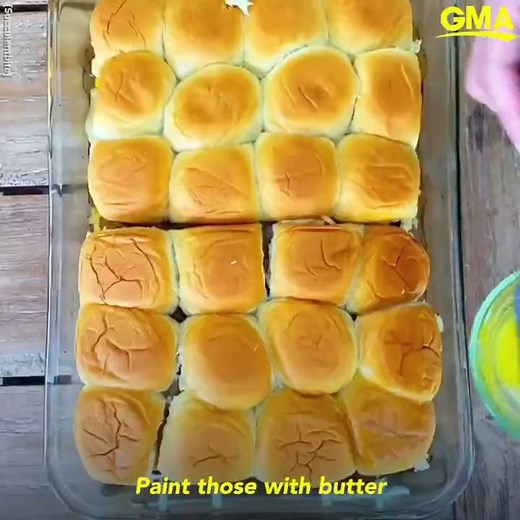How to make 24 cheeseburger sliders in a single pan