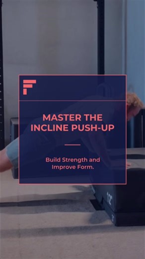 Master the incline push-up! 💪✨ This variation is easier than the standard push-up as it changes the vector angle, making it simpler the higher up you are. It’s a fantastic way to build strength and improve form. How to do it: • Place your hands on an elevated surface, such as a bench or step. • Keep your body in a straight line from head to heels. • Lower your chest towards the surface, bending your elbows. • Push back up to the starting position. • Repeat for 10-12 reps. This exercise is perfe